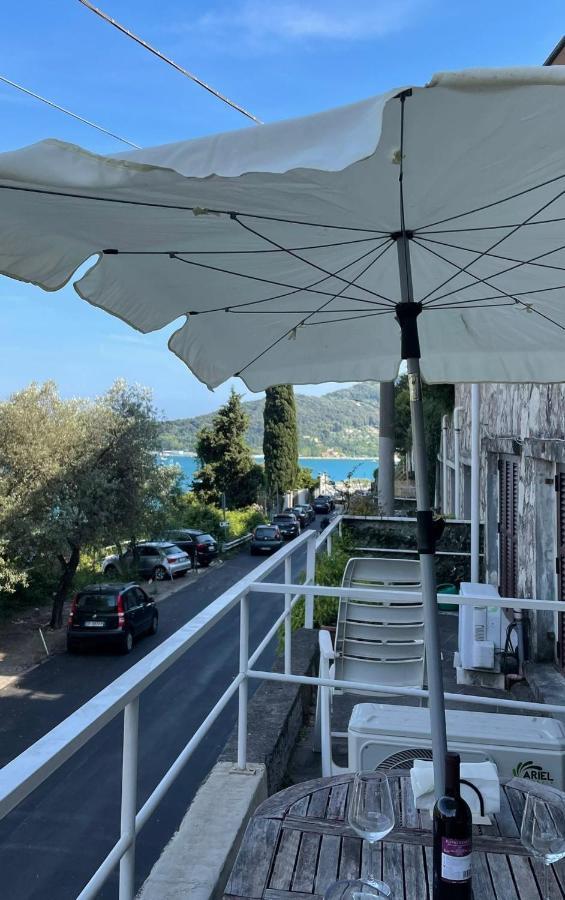 Monolocale Baia Dei Delfini Apartment Porto Venere Luaran gambar