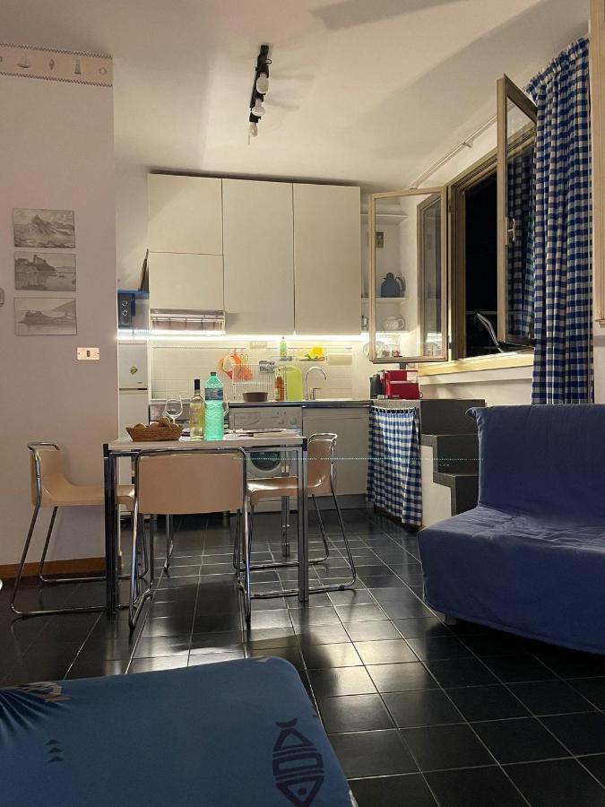 Monolocale Baia Dei Delfini Apartment Porto Venere Luaran gambar