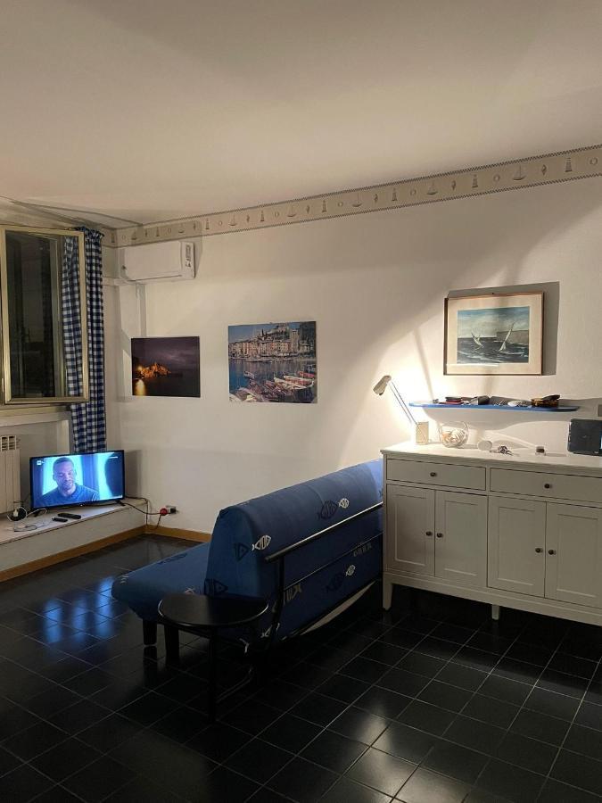 Monolocale Baia Dei Delfini Apartment Porto Venere Luaran gambar